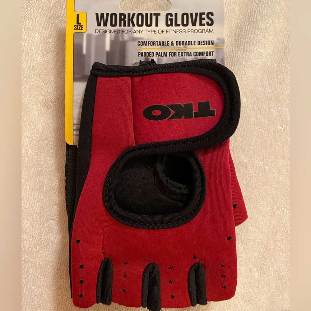 Size L TKO Workout Gloves